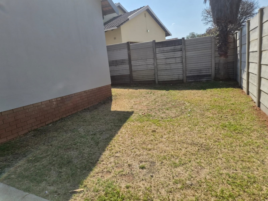 4 Bedroom Property for Sale in Geelhoutpark North West